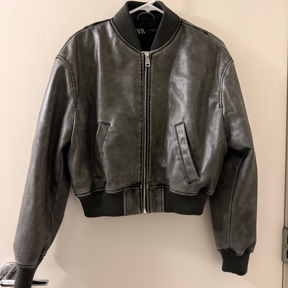 Zara Black Leather Bomber Jacket - Picture 5 of 8